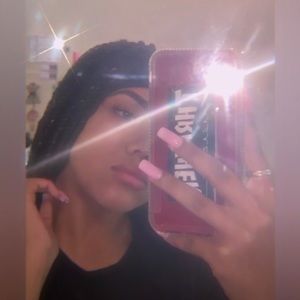 Meet your Posher, Avonti